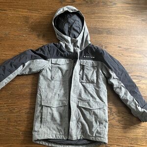 Burton Kids Two-Tone Gray and Black snowboarding puffer Jacket
